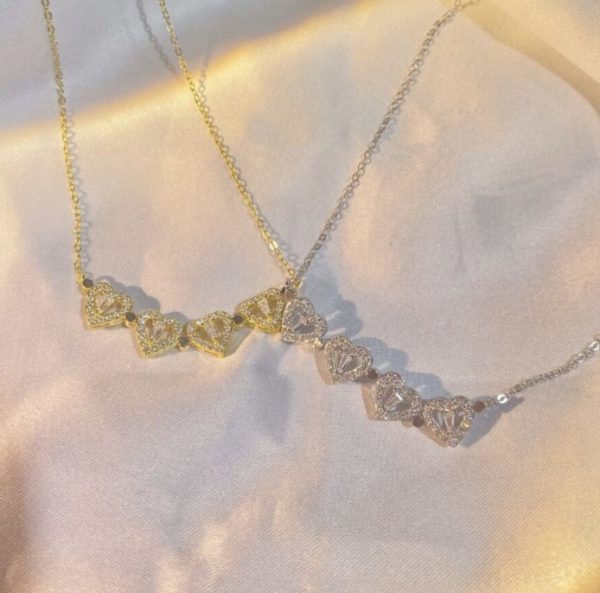 Folding Four Leaf Clover Necklace – Heart Pendant Magnetic Locket Chain Gift - Image 10
