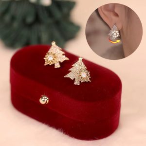 Rotating Christmas Tree Earrings – Sparkling Rhinestone Snowflake Studs for Winter Holidays, New Year & Xmas Gifts