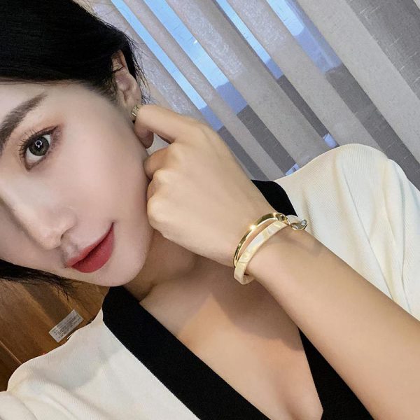 Metal White Shellfish Plate Bracelet For Women Opening Adjustable 2 Layers Design Llight Luxury Female Fashion Jewelry Gifts - Image 2