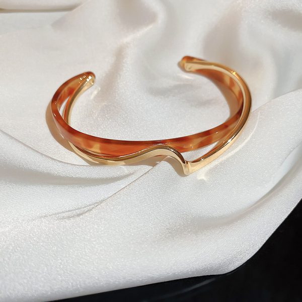 Metal White Shellfish Plate Bracelet For Women Opening Adjustable 2 Layers Design Llight Luxury Female Fashion Jewelry Gifts - Image 8