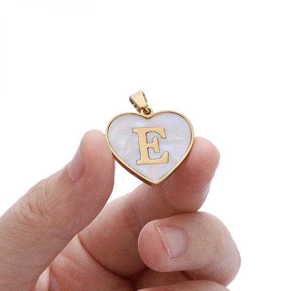 26 Letter Heart-shaped Necklace White Shell Love Clavicle Chain Fashion Personalized Necklace For Women Jewelry Valentine's Day - Image 7