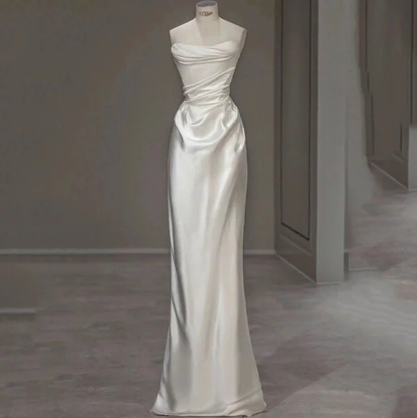 Elegant French White Satin Light Wedding Dress for a Dreamy Bridal Look - Image 5
