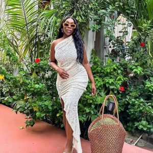 Trendy Shoulder Sleeve Dress with Irregular Hem for Stylish Looks