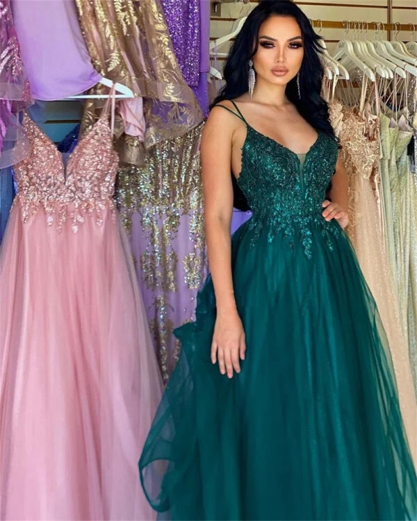 Elegant Dark Green Evening Dress for Banquet Hosts - Image 12