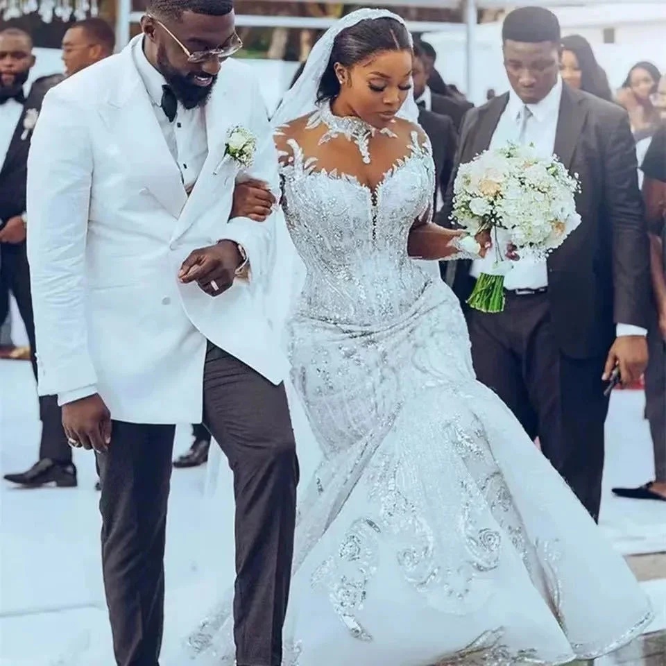 Elegant African Bridal Lace Long Sleeve Fishtail Wedding Dress - Image 6