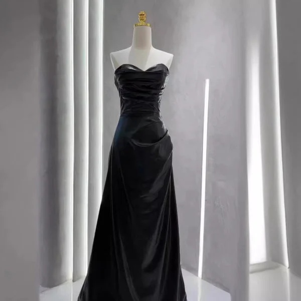 Elegant Off-the-Shoulder Tube Top Leather Skirt Evening Gown for Women - Image 5
