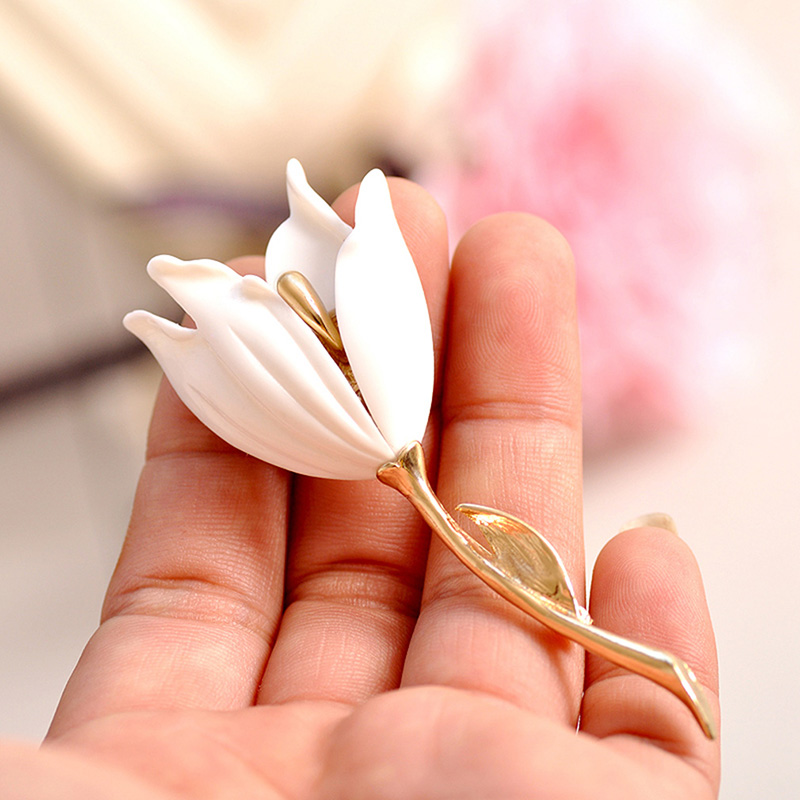 Elegant Simple Korean Tulip Brooch - Stylish Accessory for Any Occasion