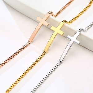 Stylish Women's Steel Color Cross Box Chain Bracelet - Perfect Accessory