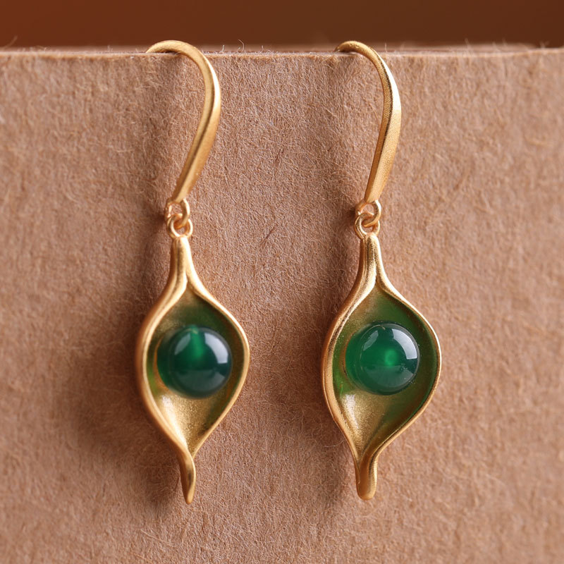 Elegant Vintage Gold Earrings - Timeless Simplicity for Every Occasion