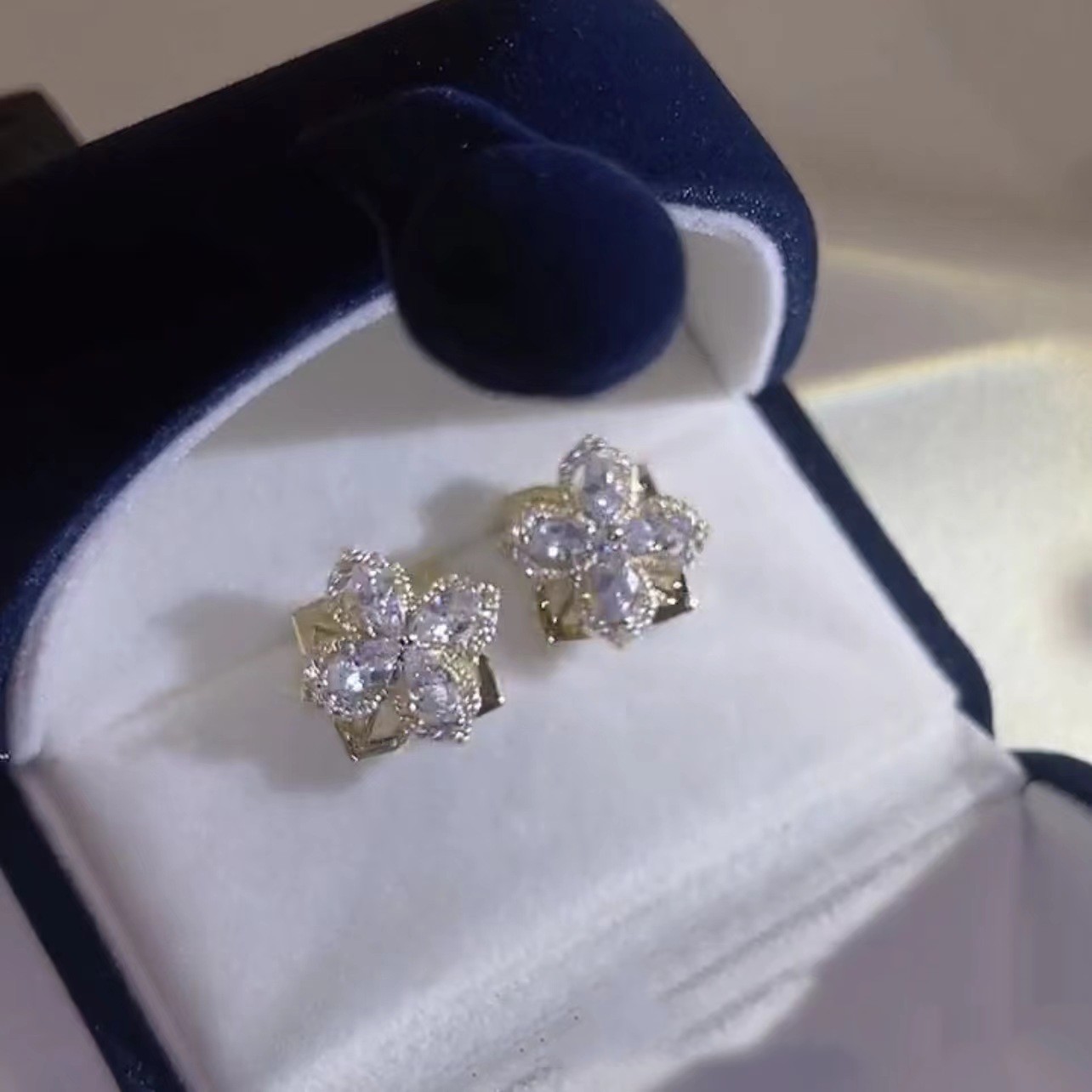 Stylish Rotatable Titanium Steel Four-Petal Flower Necklace with Zircon-Inlaid Ring Earrings for Women - Image 6