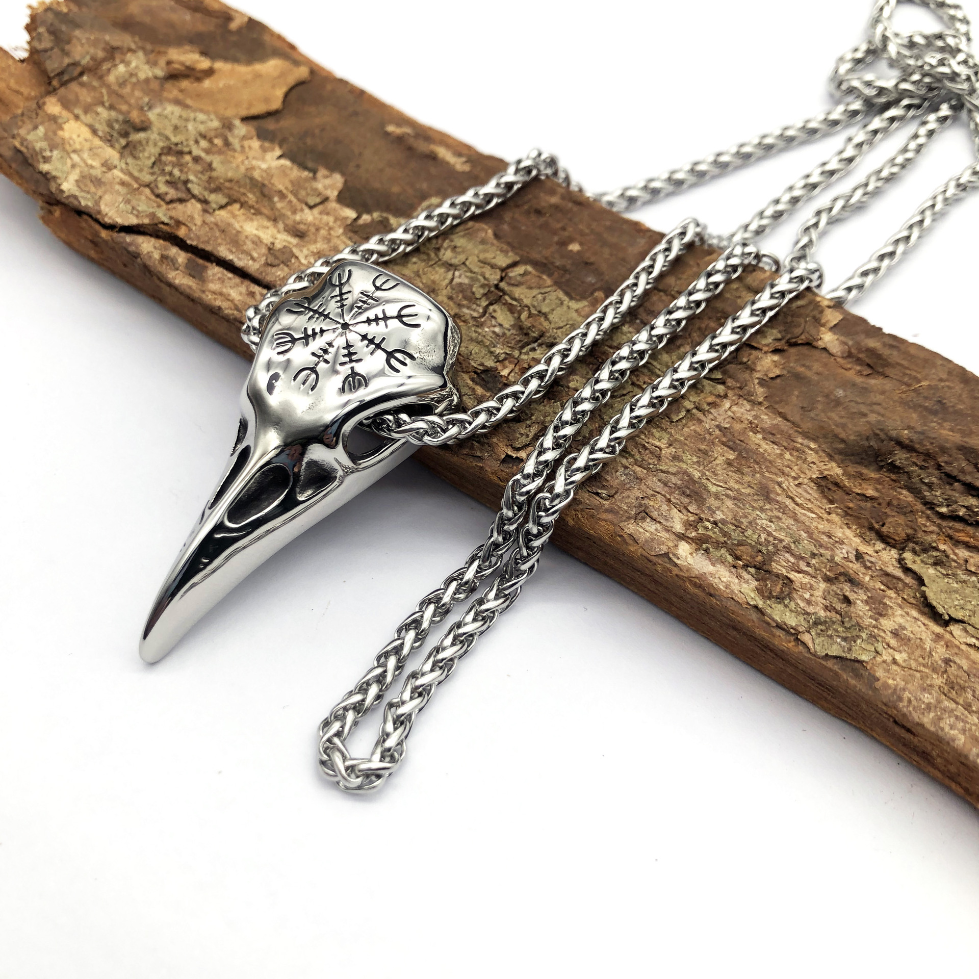 Stylish Men's Vintage Viking Skull Eagle Beak Pendant Necklace - Image 3