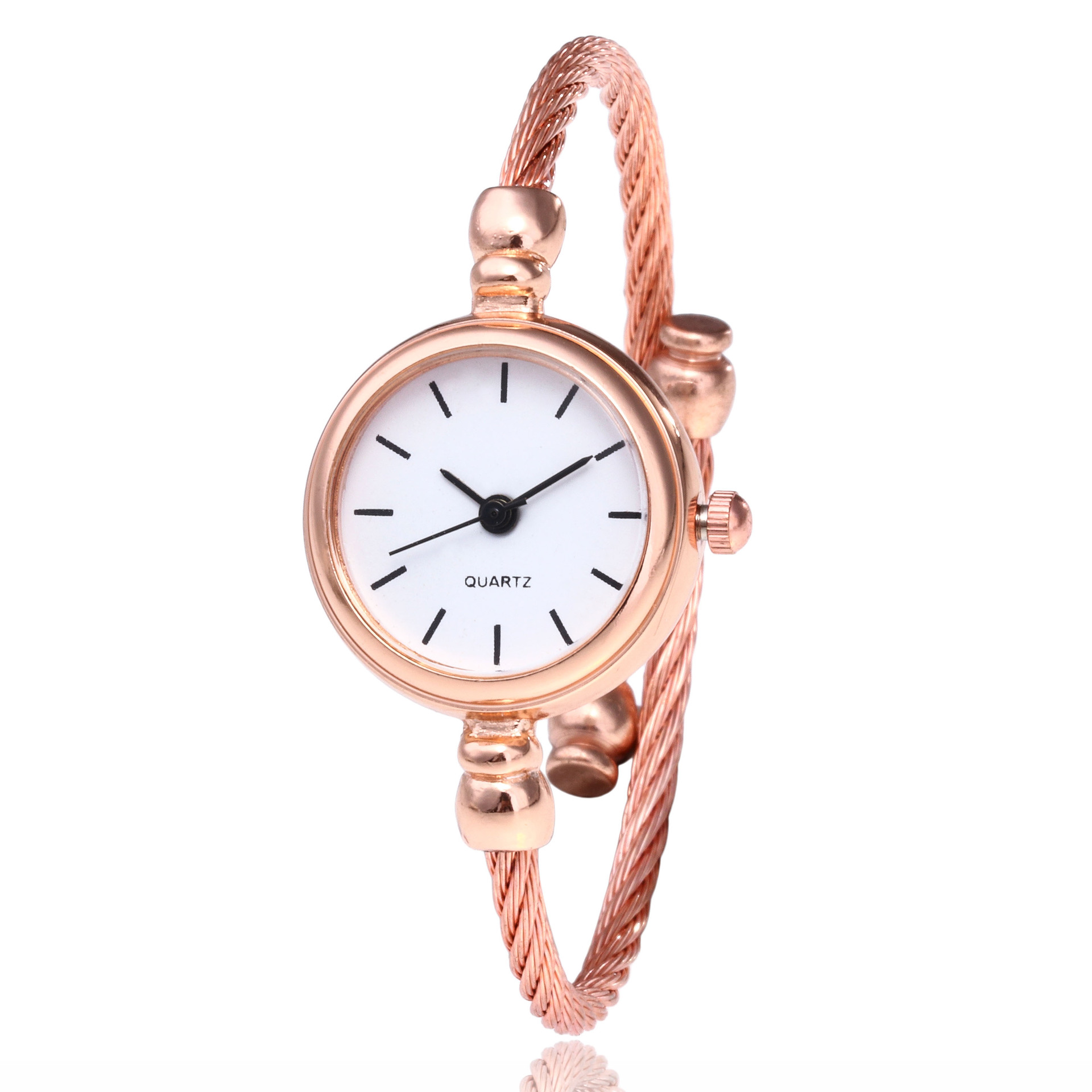 Trendy Korean Bracelet Watch - Stylish Jewelry Timepiece for Fashion Lovers - Image 4