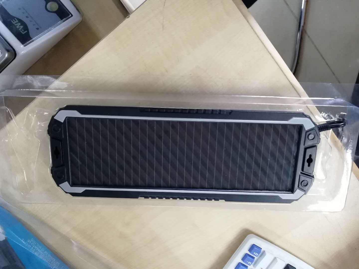1.5W Amorphous Silicon Solar Battery Charger - Efficient and Eco-Friendly Power Solution - Image 5