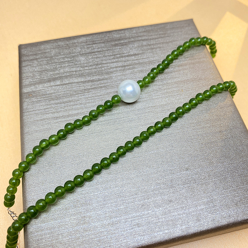 Elegant Silver White Green Chalcedony and Pearl Bracelet for Women - Image 2