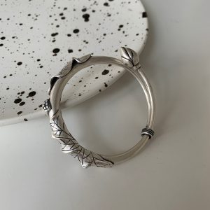 Custom Retro Lotus Bracelet for Women - Unique Personalized Jewelry