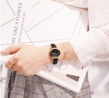 Waterproof Dual Calendar Women's Alloy Quartz Watch with Night Light Feature - Image 9