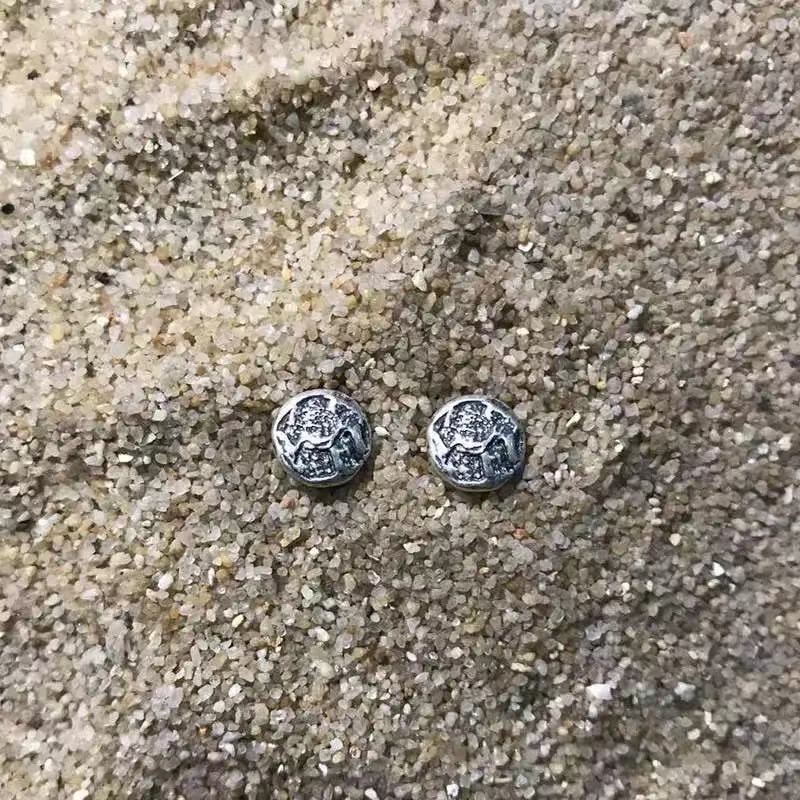 Stylish Irregular Ear Studs for Men - Simple Fashion Accessories - Image 3