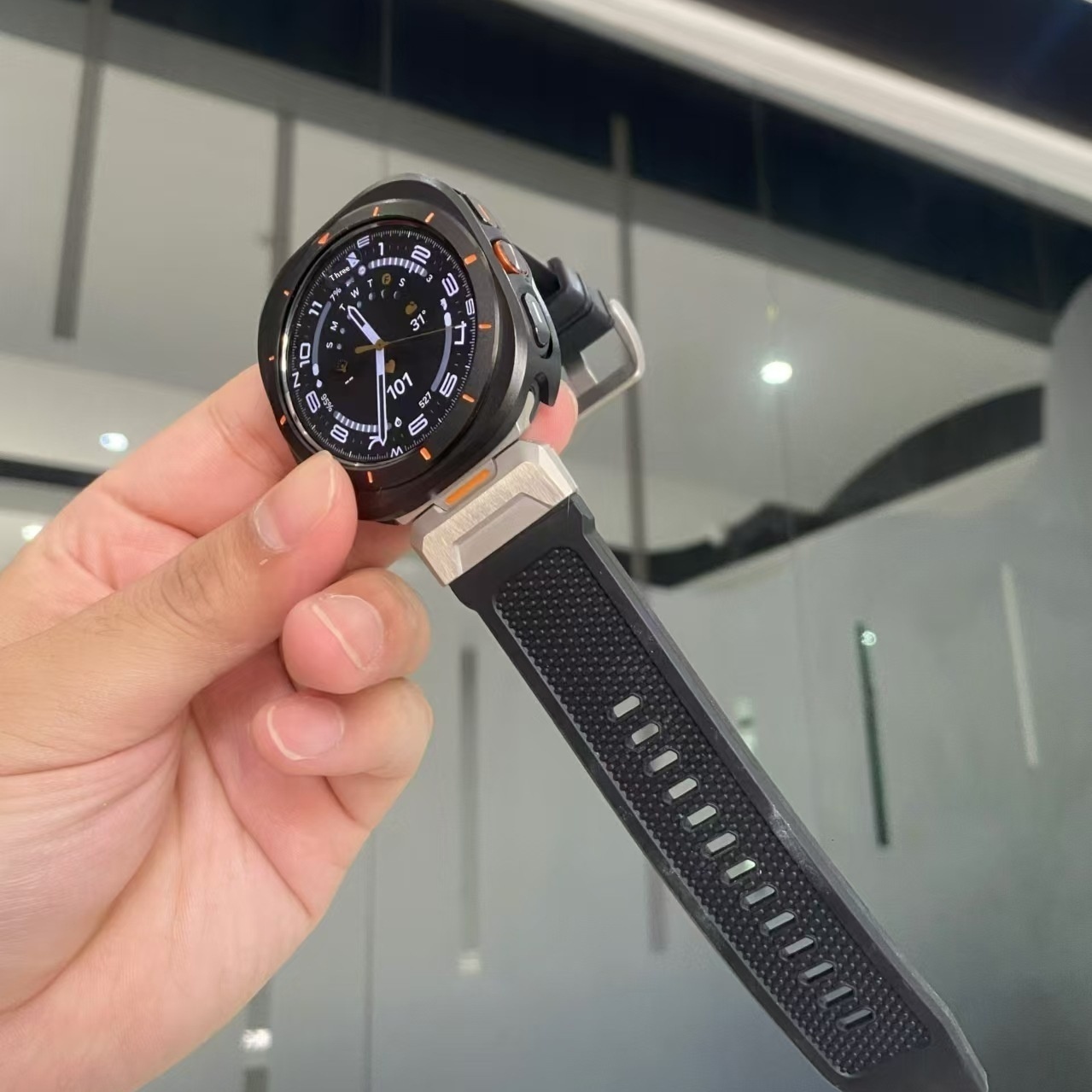 Durable Original Metal Protective Case for Applicable Watch - Image 4