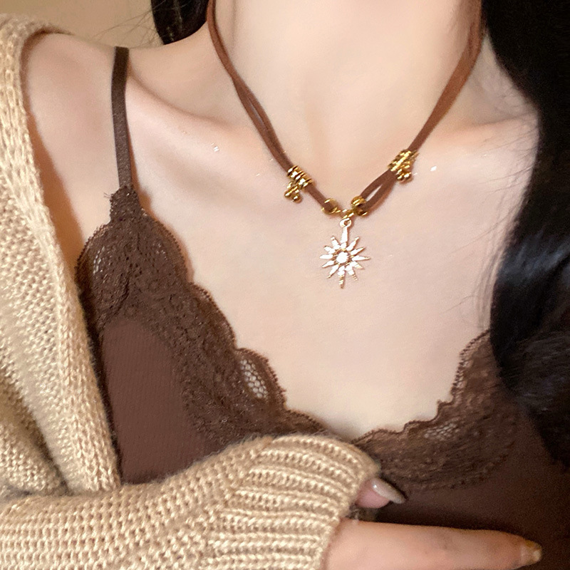 Vintage Sunflower Stars Necklace - Women's Customized Pendant Jewelry Fashion - Image 4