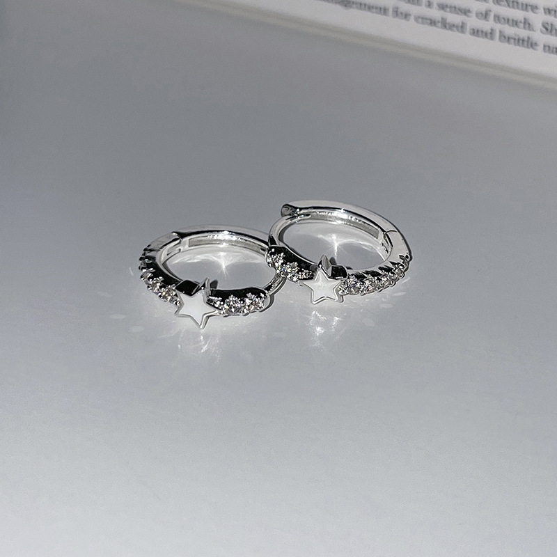 XINGX Women's Colorful Five-pointed Star Ear Clip - Stylish Accessory - Image 6