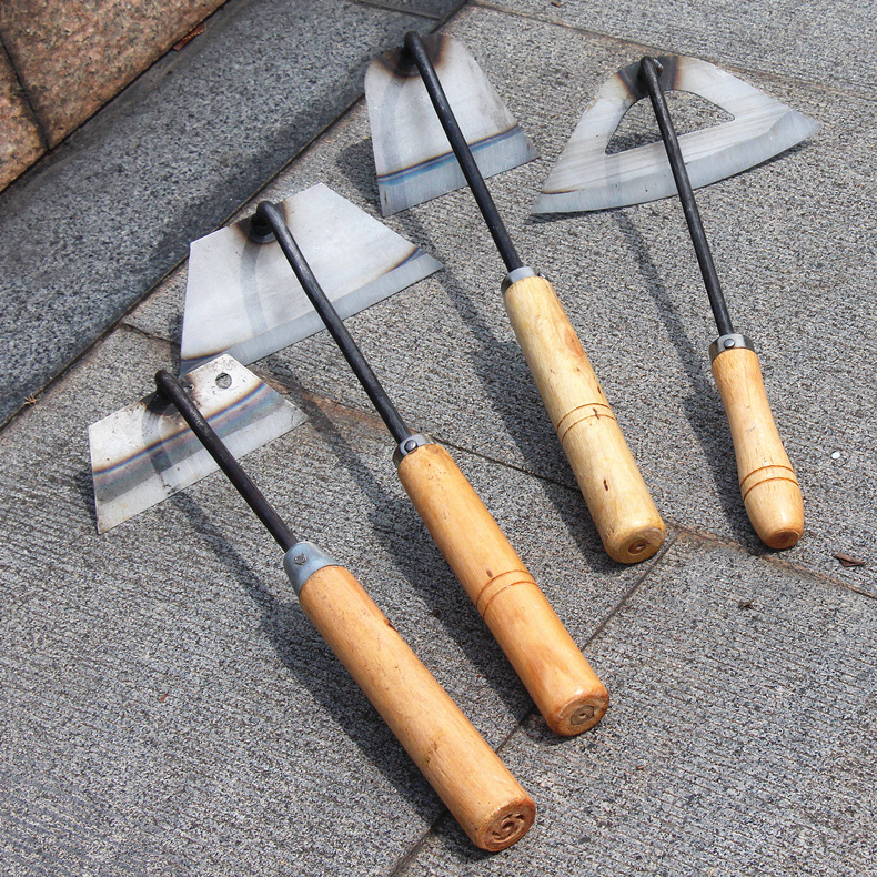 Compact Household Hoe for Efficient Vegetable Planting