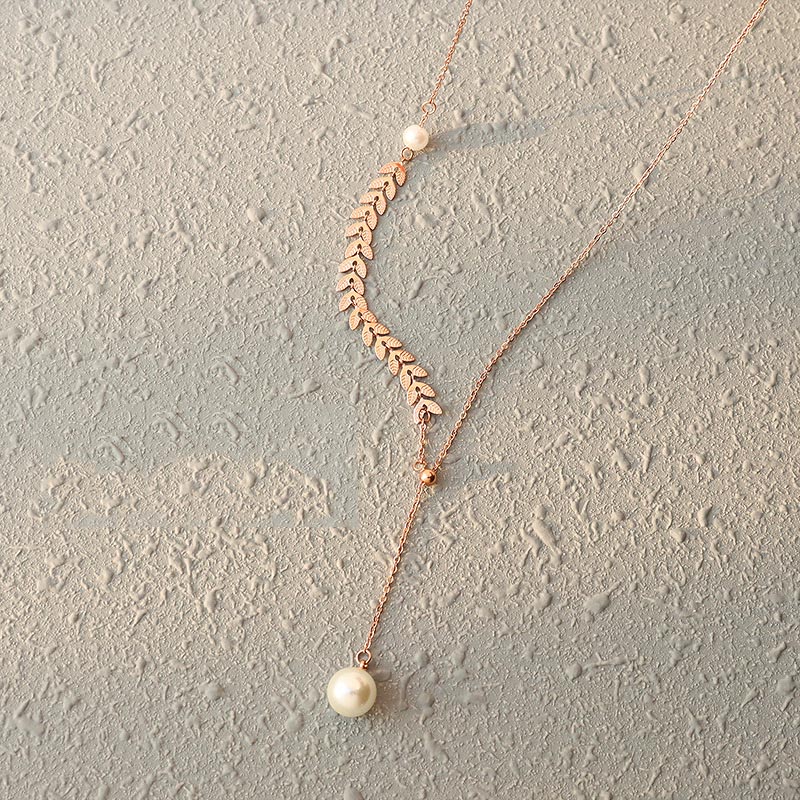 Elegant Phoenix Tail Pearl Clavicle Necklace - Fashionable Simplicity - Image 5