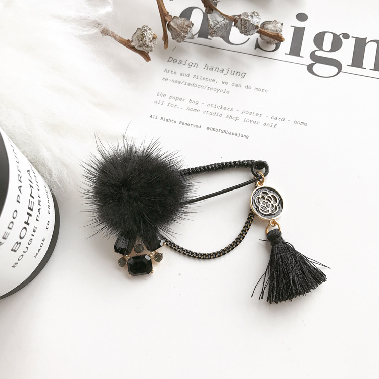 Chic Sweater Coat Cardigan with Fashionable Brooch Pin for Women - Image 5