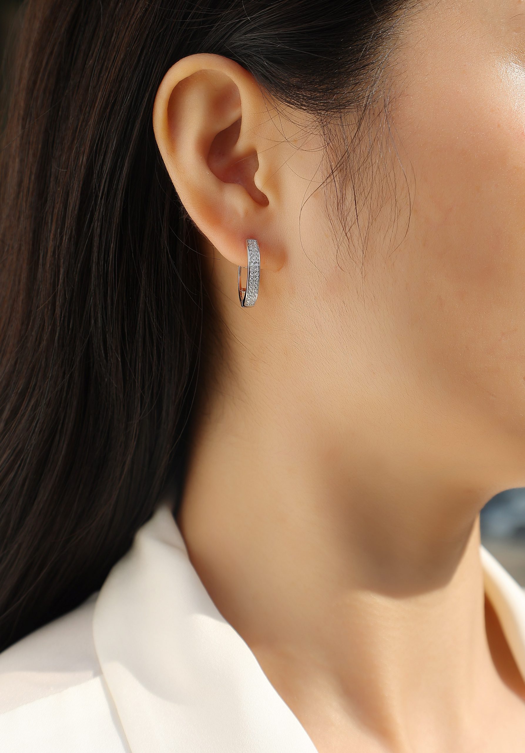 Firefly Light - Affordable Moissanite S925 Sterling Silver Earrings, Platinum-Plated Studs, Trendy and Fashionable Diamond Jewelry - Image 5