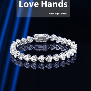 Stylish Women's S925 Silver Fashion Bracelet with Heart-shaped Diamond Zircon