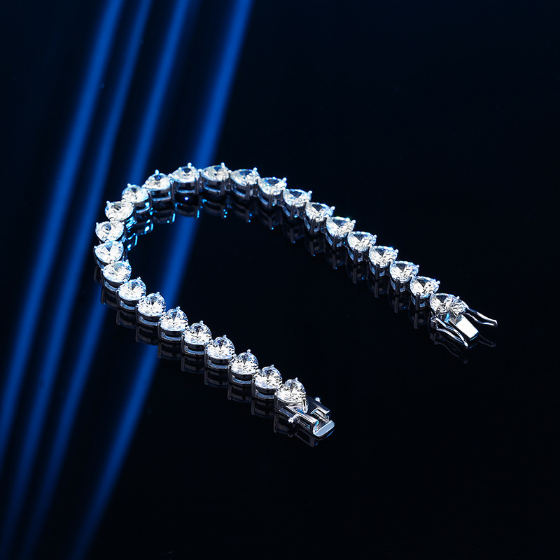Stylish Women's S925 Silver Fashion Bracelet with Heart-shaped Diamond Zircon - Image 11