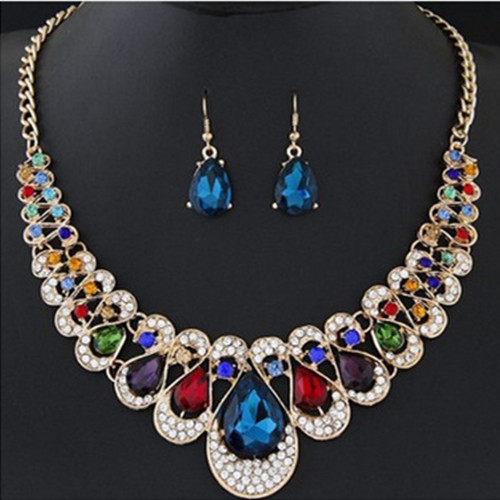 Elegant Necklace and Earring Set - Perfect Jewelry for Every Occasion