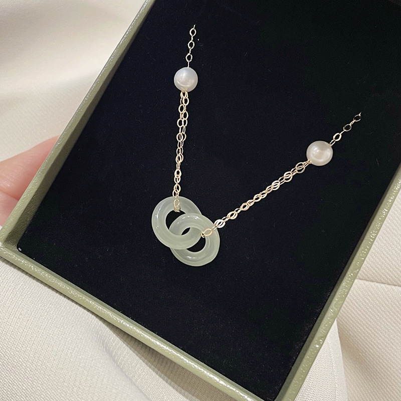 Clavicle Chain Double Ring Safety Buckle Pearl Pendant Necklace