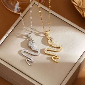 Trendy Snake Necklace with Rhinestone Accents - Creative Sweater Chain for Fall & Winter Women's Clavicle Jewelry