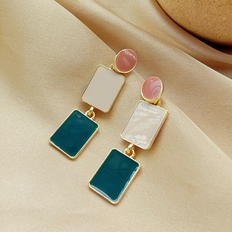 Elegant Women's Retro Morandi Oil Painting Earrings - Simple Chic Style - Image 10