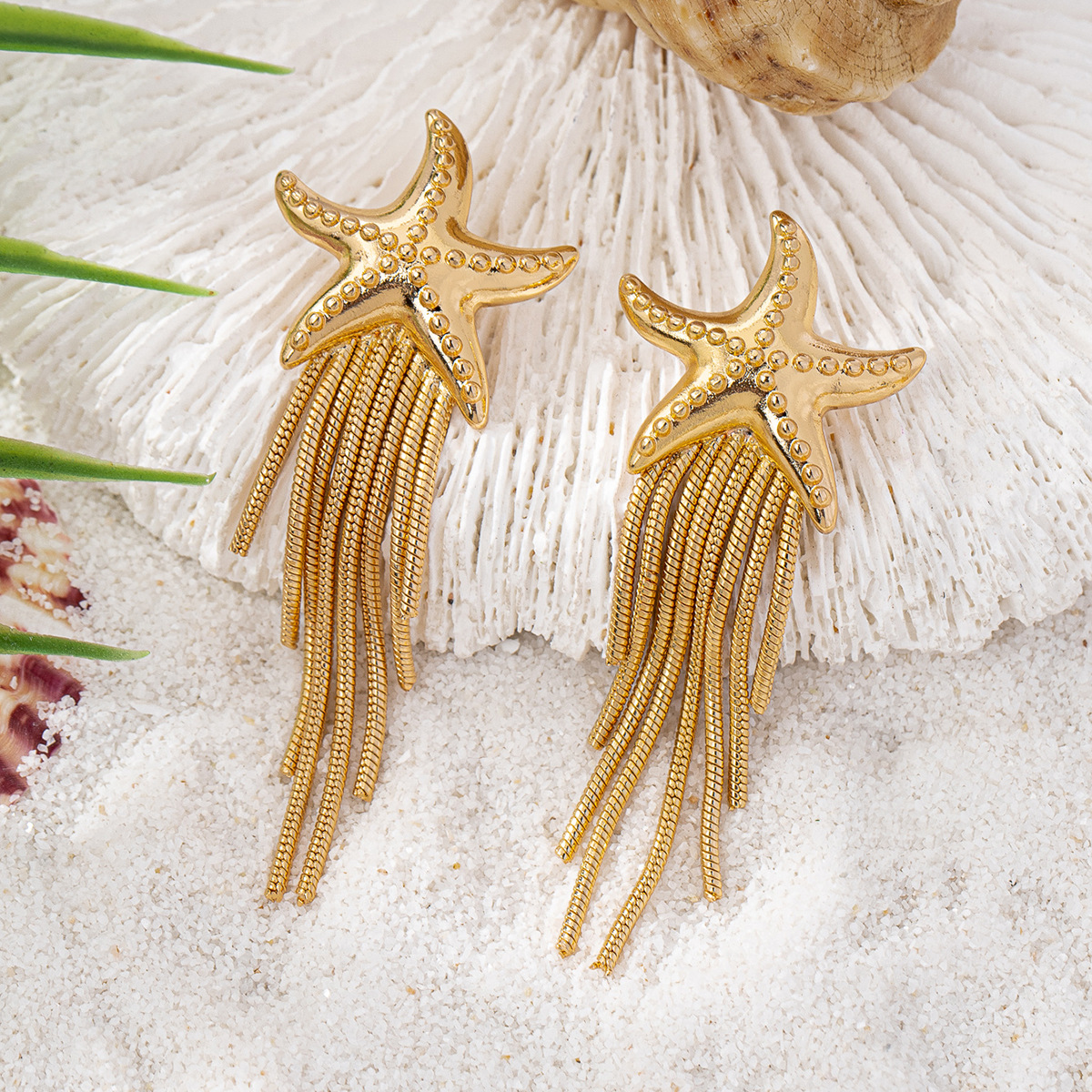 Chic Ocean-Inspired Starfish Tassel Earrings for a Creative Holiday Look - Image 3