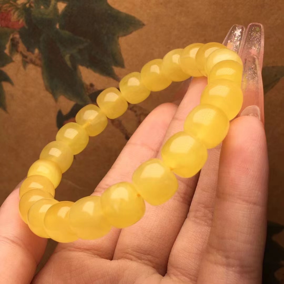 Trendy Natural Beeswax Old Bracelet with Unique Fashion Personality - Image 3