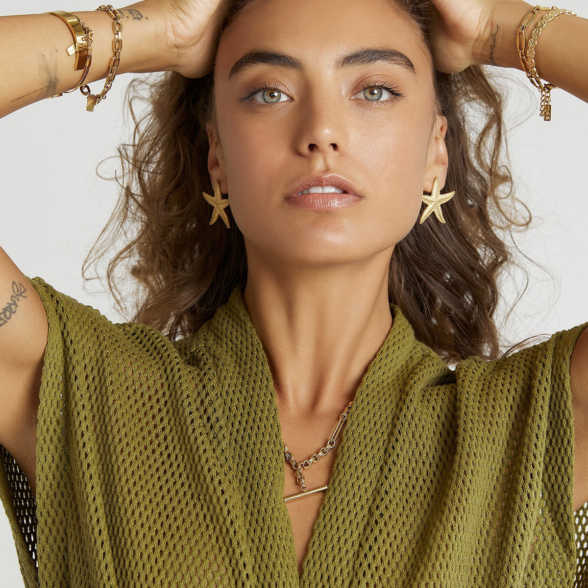 Elegant Serene Gold Starfish Earrings - Perfect Ocean-Inspired Jewelry - Image 2