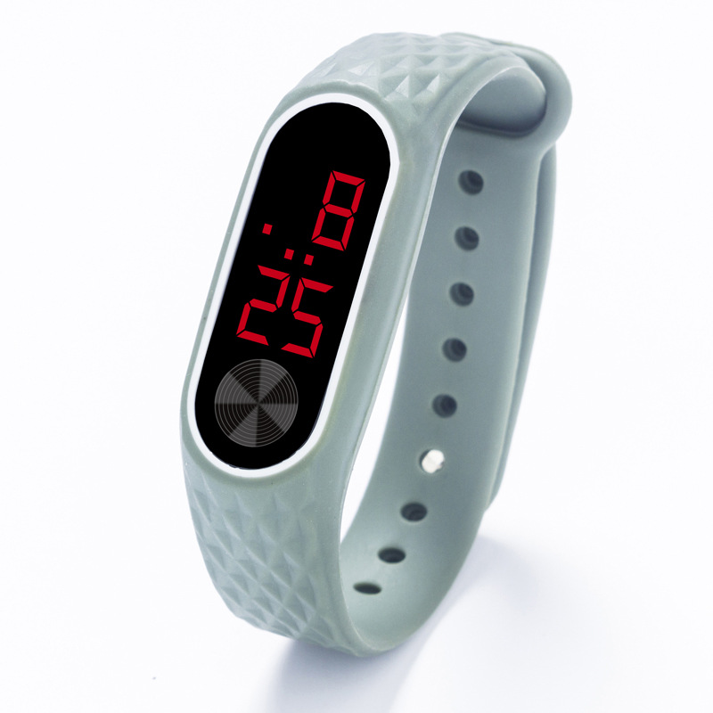 Stylish Red and White Fashion Couple Watch for Kids - Perfect Gift Bracelet - Image 9