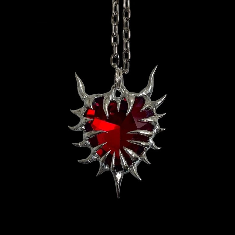 Stylish Red Heart Of Thorns Necklace - New Design for Elegant Looks - Image 2