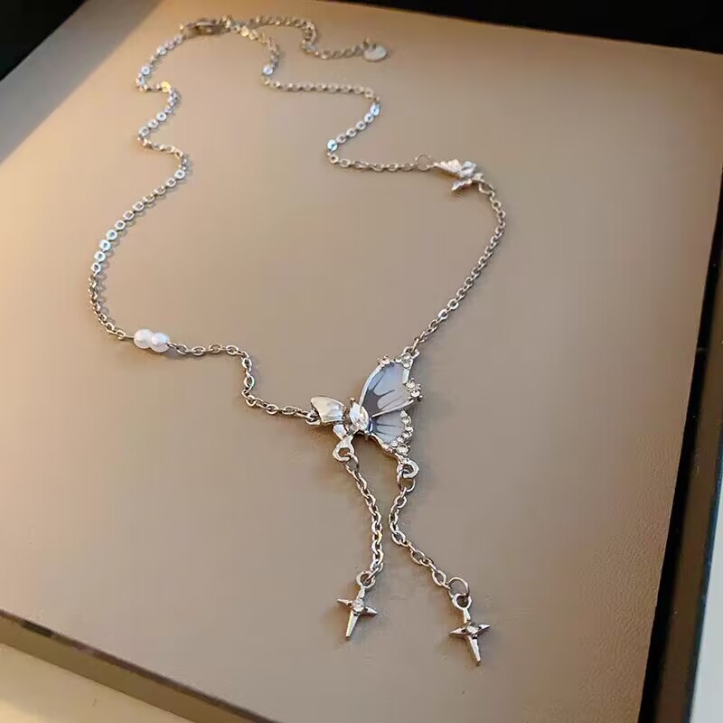 Elegant Butterfly Tassel Pearl Necklace for Women - Clavicle Chain Accessory