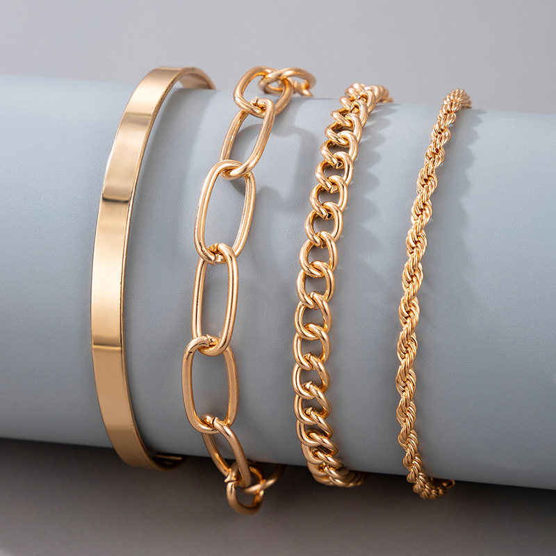 Stylish Exaggerated & Minimalist Gold Thick Chain Bracelet Set of 4 Pieces - Image 3