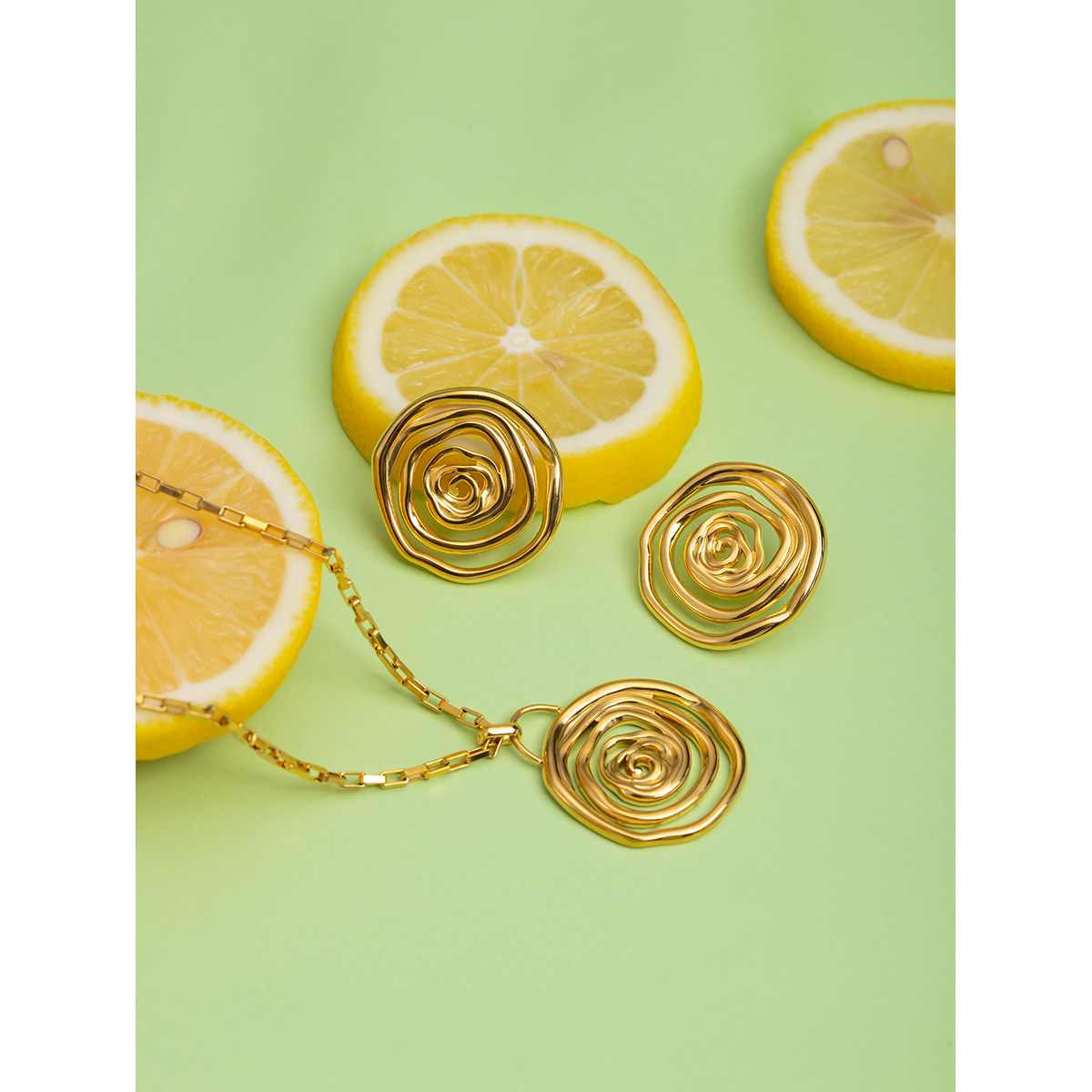 18K Gold Stainless Steel Threaded Hoop Earrings - Elegant & Durable Design - Image 4