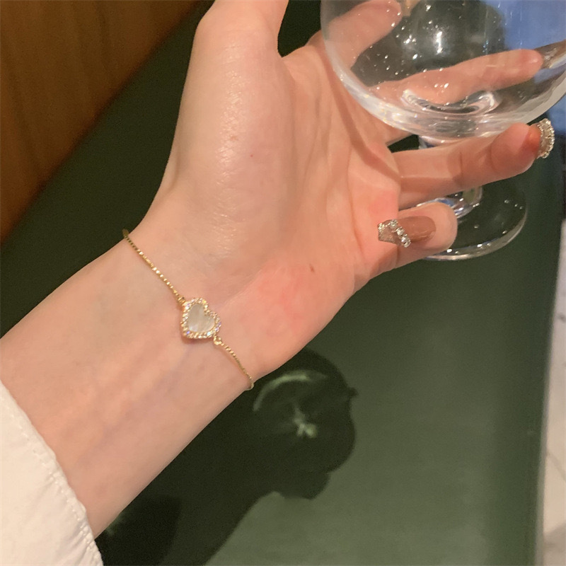 Adjustable Zircon Bracelet - Stylish Pull Ornament for Any Occasion - Image 5