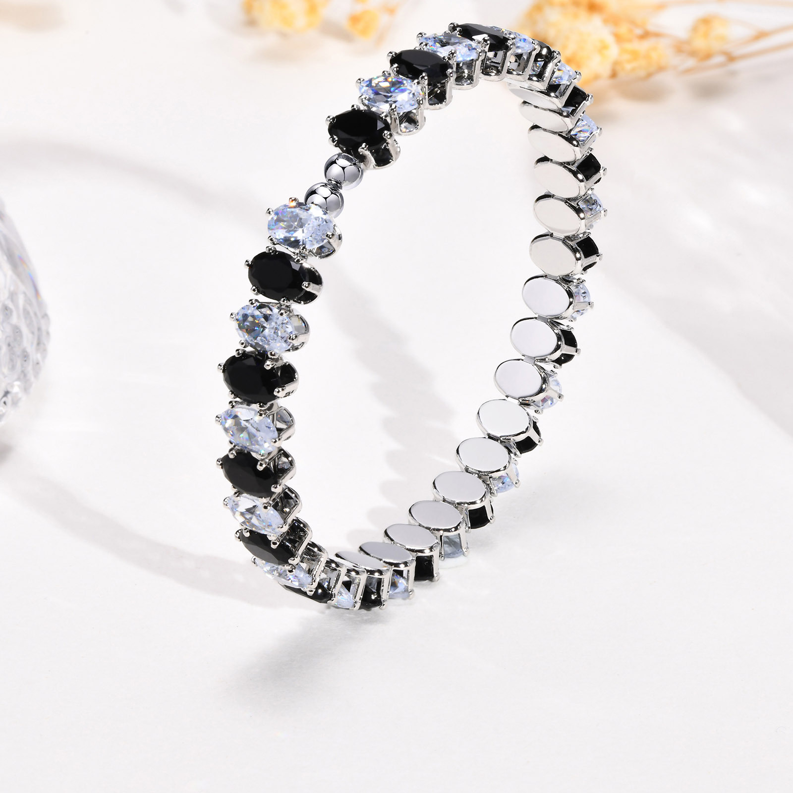 Vibrant Women's Oval Zircon Bracelet - Fashionable Colorful Accessory - Image 9