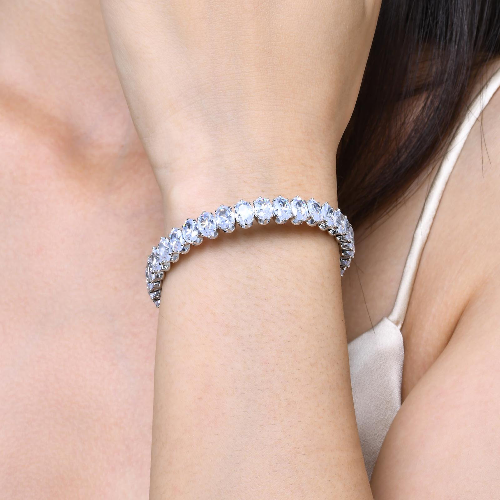 Vibrant Women's Oval Zircon Bracelet - Fashionable Colorful Accessory - Image 15