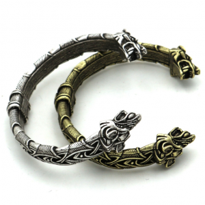 Wolf Head Bracelet - Fierce Jewelry for Bold Style and Unique Expression