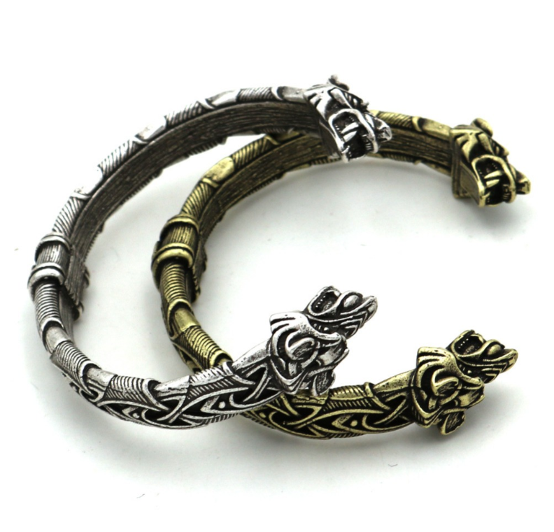 Wolf Head Bracelet - Fierce Jewelry for Bold Style and Unique Expression
