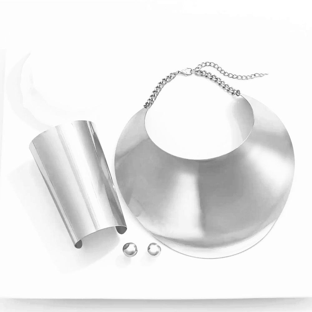 Bold African Metal Choker Necklace - Statement Jewelry for Unique Style - Image 4