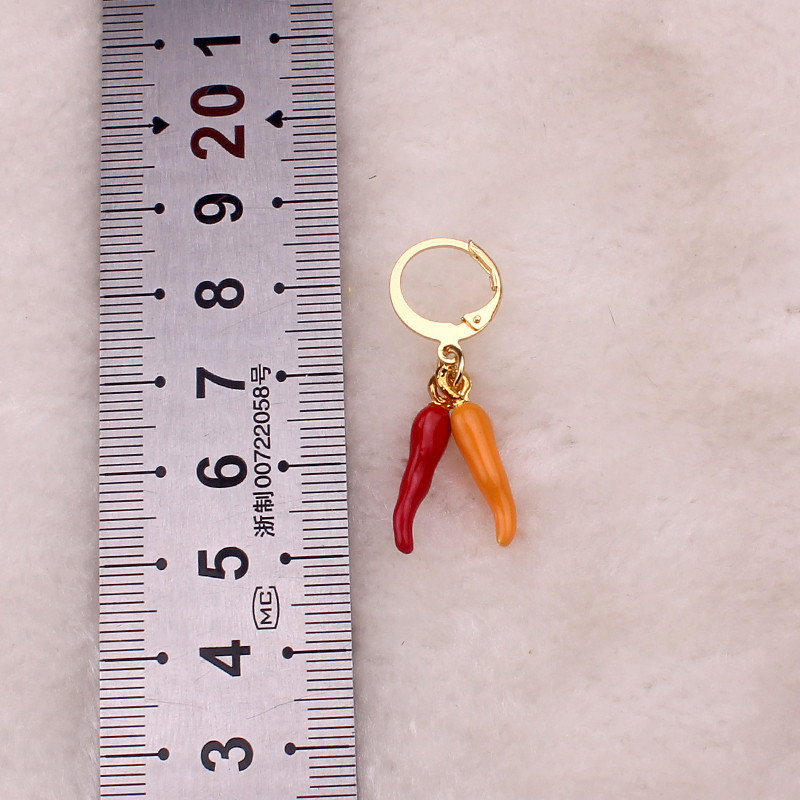 Trendy Three-Color Hip Hop Pepper Earrings - Stylish Ear Clips - Image 10