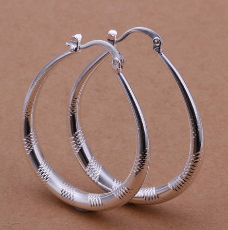 Creative European and American Ear Hoop Earrings for Unique Style - Image 5